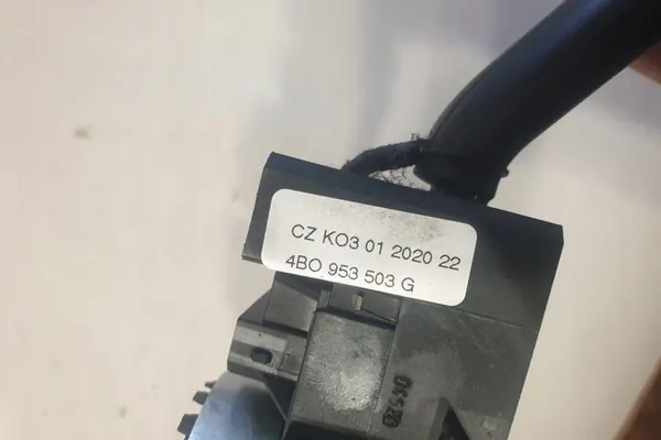 VW PASSAT VARIANT B5 Schakelknop 8L0953513S image 7