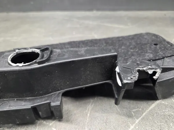 OEM 7317459 Linker Vordersitz-Panelhalter BMW 5 image 4
