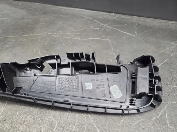 OEM 7317459 Linker Vordersitz-Panelhalter BMW 5 image 7