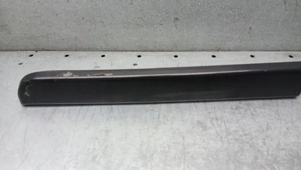 Garniture Hayon VW Polo II FL OEM 191827577A image 3
