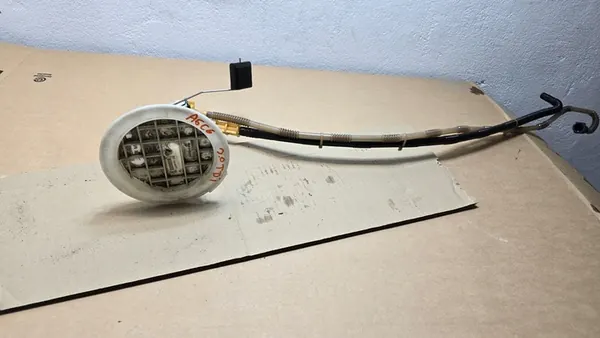 Kraftstoffschwimmer-Sensor Audi A6 C6 3.0 TDI Quattro image 9