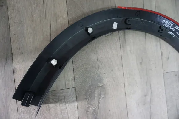 SANDERO I Etuvasemman Lokasuojan Reunus Original image 5