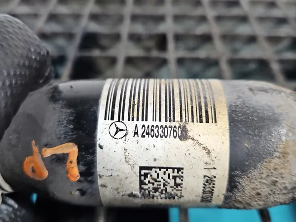 Semi-eixo dianteiro esquerdo Mercedes W176 1.5 CDI Manual image 4