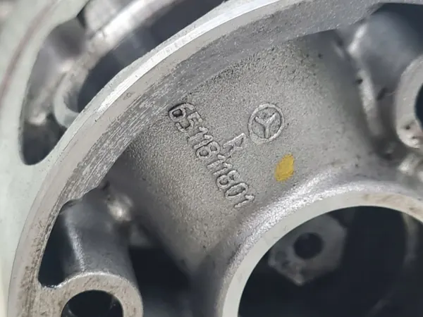 Pompe à huile Mercedes-Benz OEM 6511811801 - Occasion image 5