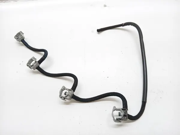 Brandstof retourleiding Mercedes W204 C 220 CDI image 3