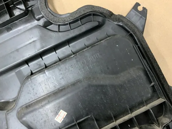 Isolation Acoustique Porte Droite Avant Toyota C-HR I OEM 67831F4010 image 3