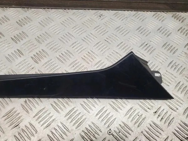 OEM 4M8854872C Audi Q8 2021 Revestimiento Maletero Derecho image 6