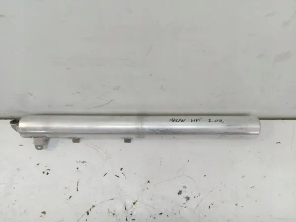 Porsche ilmasäiliö OEM 95B616201A Macanille image 2