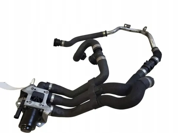 BMW X5 F15 vattenpump OEM 11538572123 - Begagnad image 4