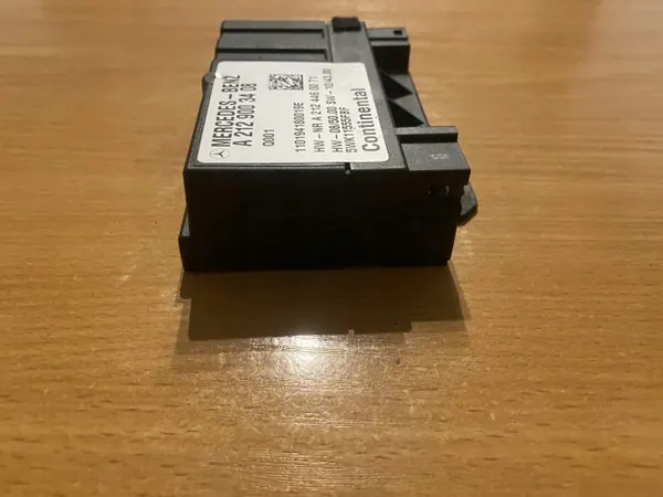 Module de commande pompe à carburant OEM B256 Mercedes image 3