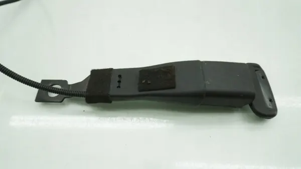 Turvavyön solki etu oikea OEM 1060008 Suzuki Ignis image 3