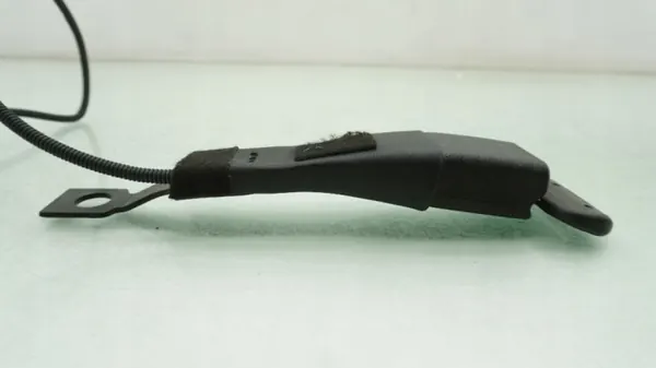 Turvavyön solki etu oikea OEM 1060008 Suzuki Ignis image 4