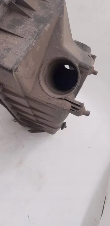 Volkswagen Golf II 1.6 TD Ilmansuodattimen Kotelo 191129607D image 10