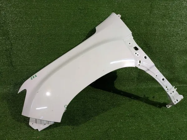 Para-choque Frontal Esquerdo Dacia Duster II 17- OEM CSC26433 image 1