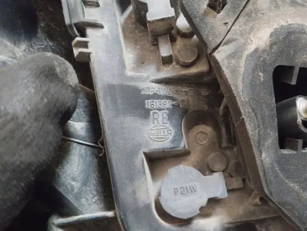 Lámpara Trasera Derecha Opel Astra H GTC 03-07 image 5