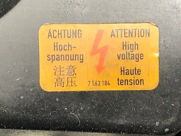 BMW E92 Venttiilikansi 3.0 272HV 2005-2013 image 7