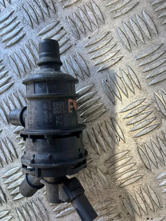 Thermostaathuis Dacia Renault 1.5 DCI OEM EXPRES II image 4