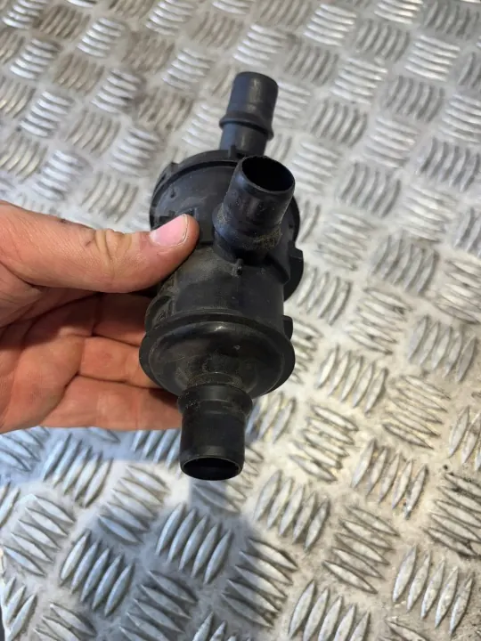 Thermostaathuis Dacia Renault 1.5 DCI OEM EXPRES II image 6