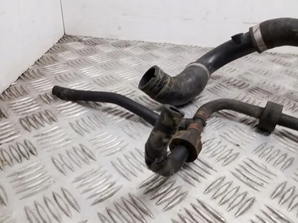 SKODA OCTAVIA III LIFT VRS 2.0 TDI Vesiputki 3C0122291D image 4