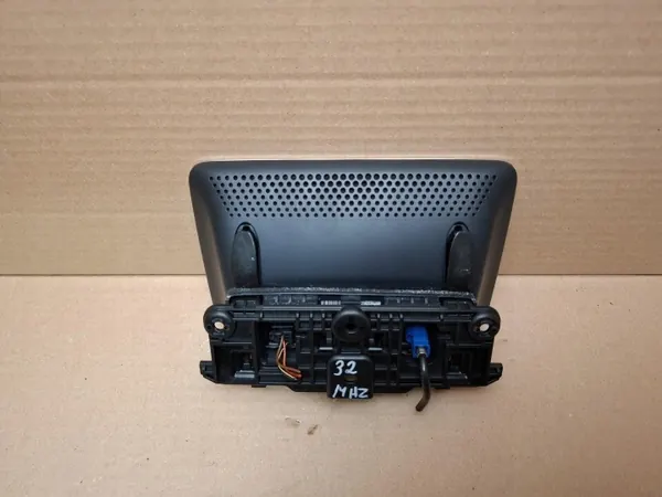 Mercedes-Benz multimedianäyttö OEM A2469001106 image 4