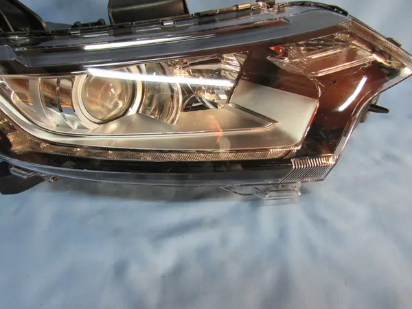 Lente LED derecha Mitsubishi Outlander III USA image 4