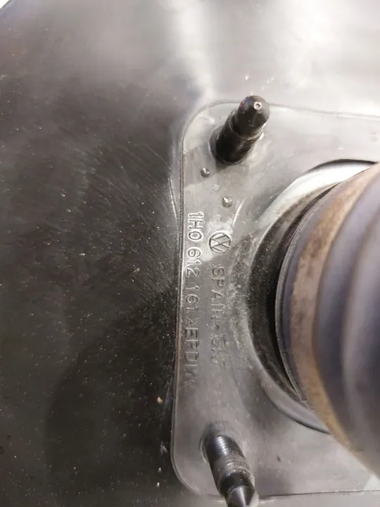 VW TRANSPORTER T5 2.0 TDI Bromsservo 7E0612101C image 6