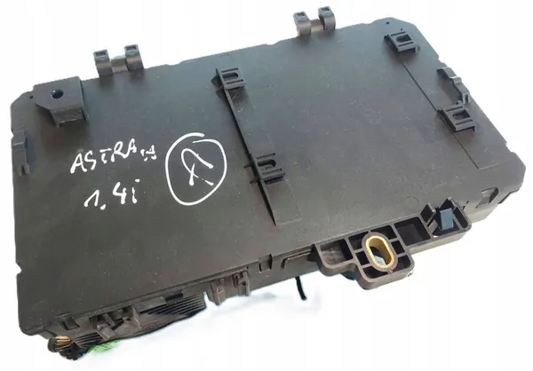 Caixa de fusíveis Opel Astra H 1.4 OE 13220829 image 3