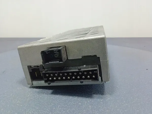 BMW OEM 9296113 Radioförstärkare för 5-serien image 6