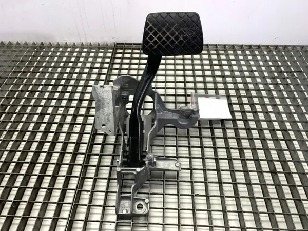 Rempedaal OEM 4M1723117E voor Audi Q8 3.0 286PK image 2