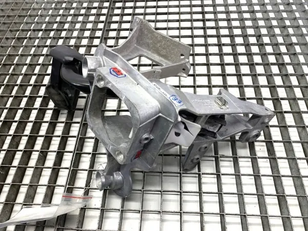 Rempedaal OEM 4M1723117E voor Audi Q8 3.0 286PK image 3