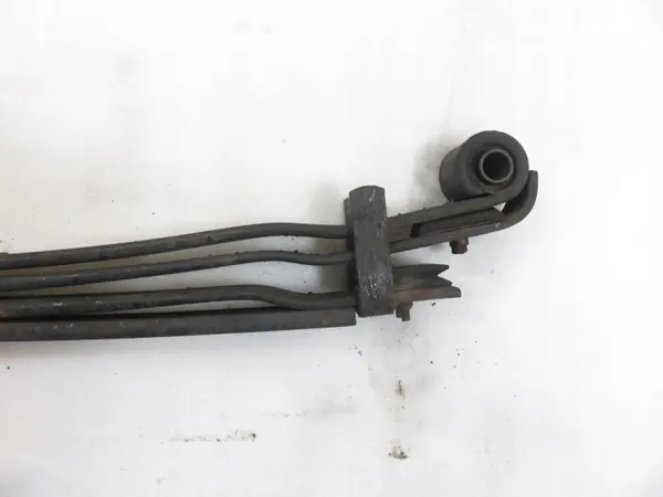 Hinterfeder OEM 55020MB90A für Renault Maxity image 4