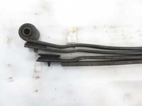 Hinterfeder OEM 55020MB90A für Renault Maxity image 5