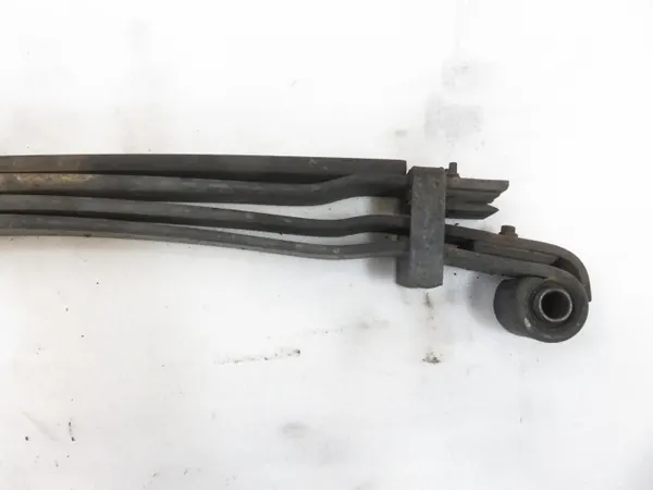 Hinterfeder OEM 55020MB90A für Renault Maxity image 8