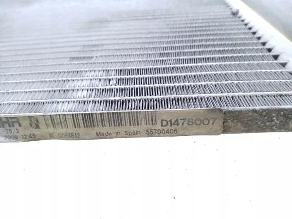 AC Kondensor OEM 55700406 för Alfa Romeo Giulietta image 3