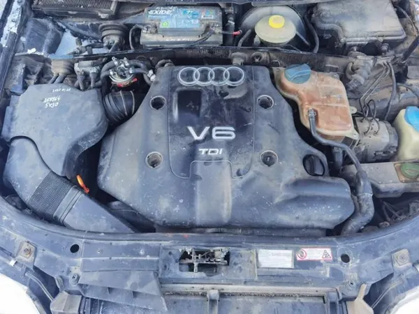 Pompe à huile OEM 059115105G pour Audi A6 2.5L 1998 image 8