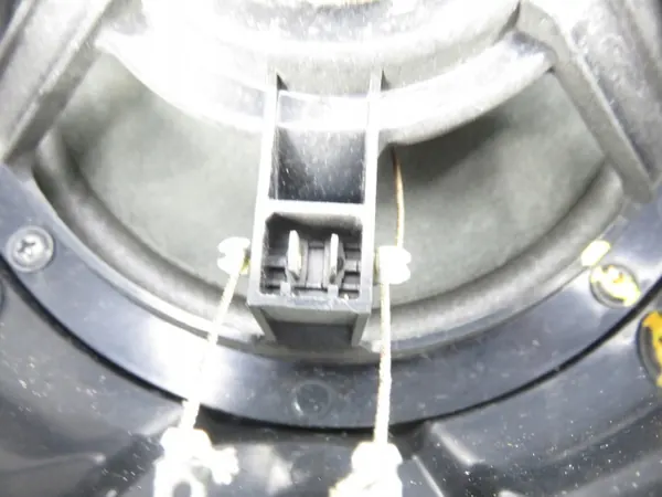 Altavoz de puerta Audi Q7 (4L) OEM A0110405 - Usado image 5