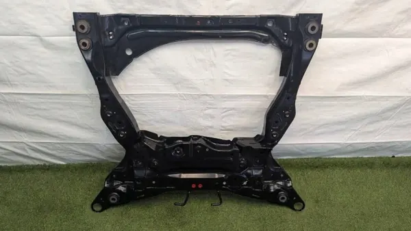 Cuna Delantera Volvo OEM 32381810 - Usado image 4