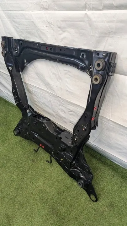 Cuna Delantera Volvo OEM 32381810 - Usado image 6