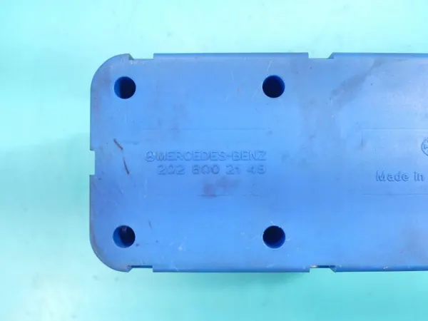 Central låspump OEM 2028002148 Mercedes W202 image 6