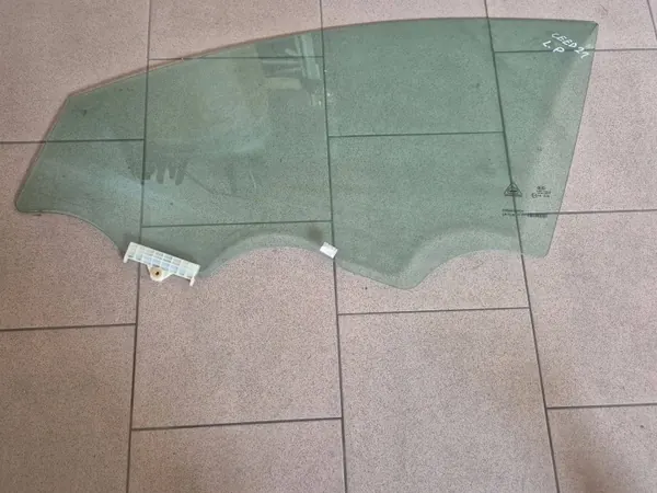 OEM 43R-00390 Fronttürglas für Kia Ceed III image 2