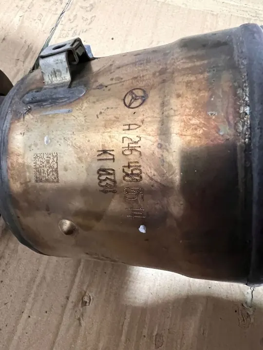 Filtro de partículas Mercedes OEM A2464900514 - Usado image 3