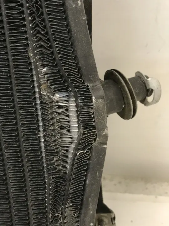 Rechter Radiator Porsche 911 996 Turbo 99610613272 image 3