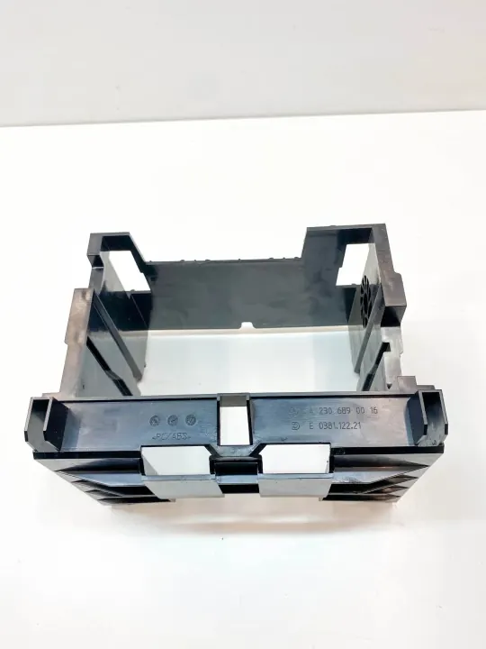 Mercedes-Benz SL R230 sisäpaneeli OEM 2306890016 image 7