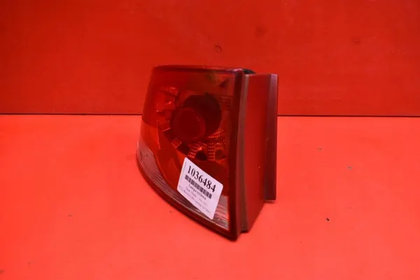 Lámpara Trasera Izquierda 5P8945111A Seat Altea 04-09 image 2
