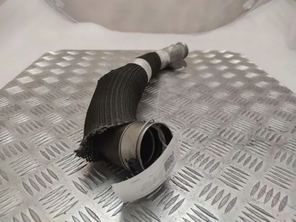 Jeep Grand Cherokee 2014 Intercooler Schlauch 52014481AE image 3