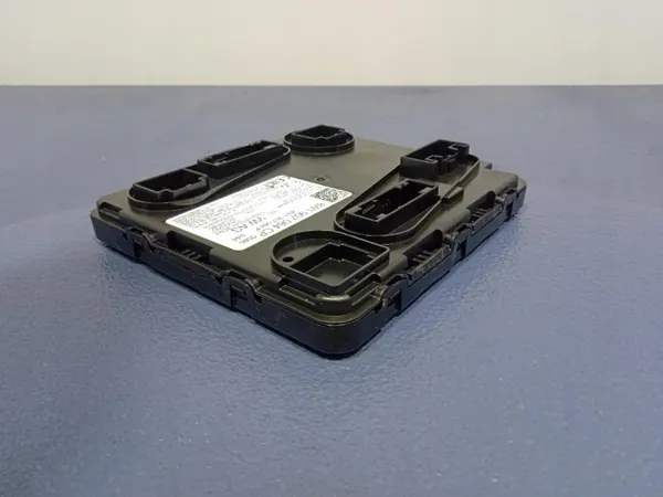 Audi SQ8 Q8 Mukavuusohjain OEM 8W1907064CP image 7