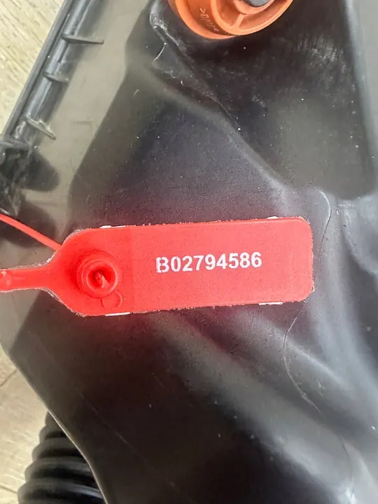 Ilmansuodattimen kotelo BMW G01 G02 G05 G06 G11 G12 G30 G31 image 4