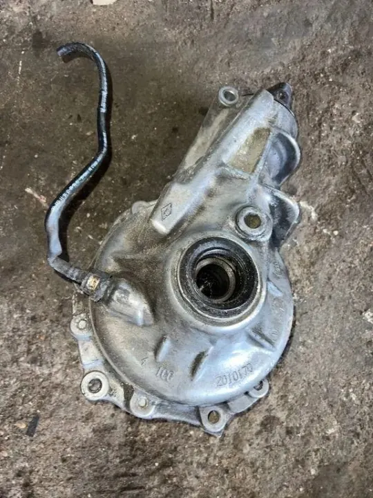 Voorste reductor BMW X5 E70 2008 Diesel OEM image 6