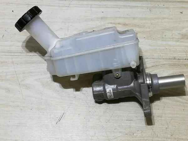 Dacia Jogger Jarrupumppu OEM 22443B - Käytetty image 2