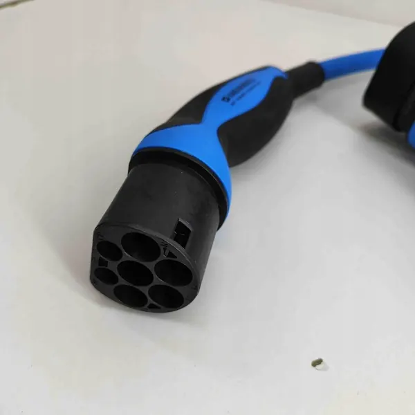 Tesla EL1505712 Batterieladekabel - Gebraucht image 6